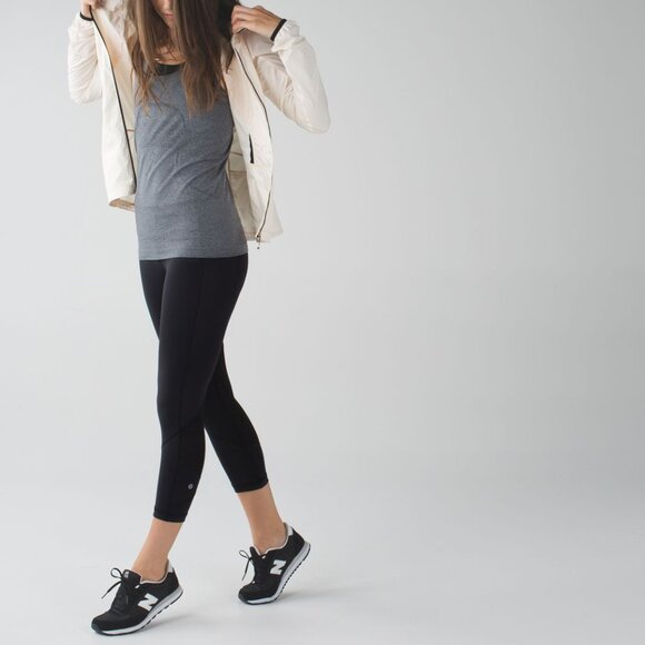 Lululemon Pace Rival Crop 22" Leggings in Black - Size 6 - Picture 1 of 5